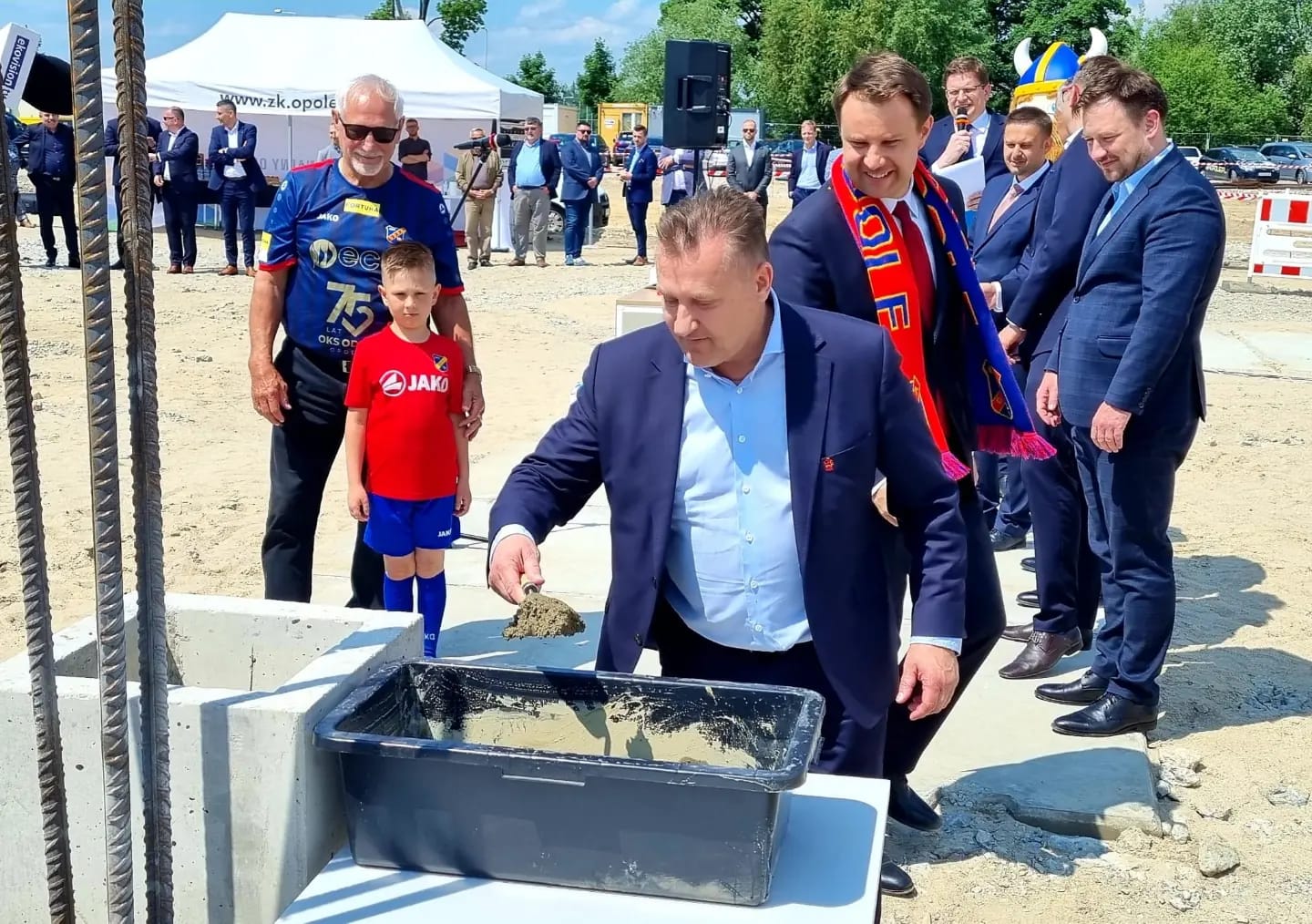 Wmurowanie kamienia węgielnego pod budowę Stadionu Opolskiego (wideo)